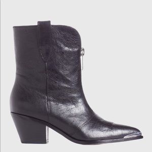 Paige Piper booties 37.5